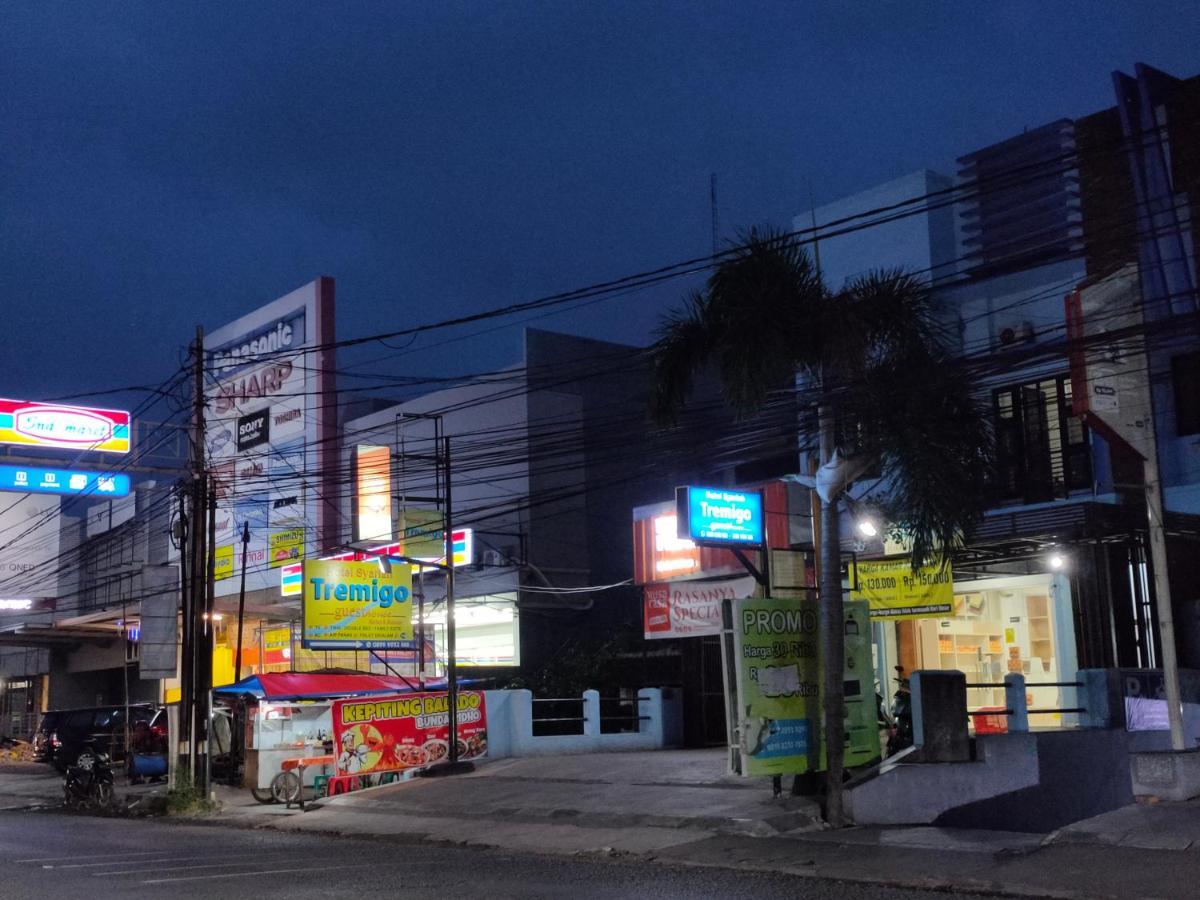 Hotel Syariah Tremigo Guesthouse Cirebon Exteriör bild