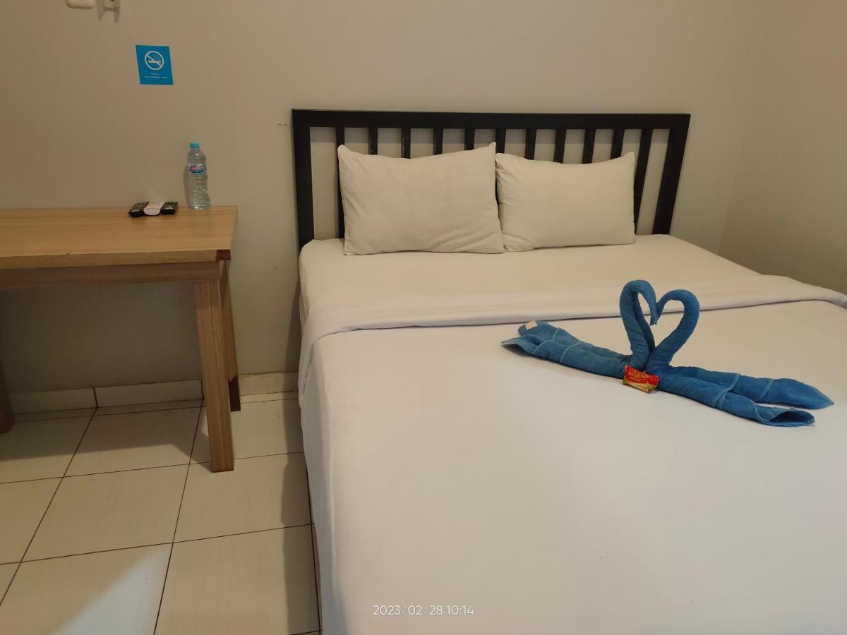 Hotel Syariah Tremigo Guesthouse Cirebon Exteriör bild