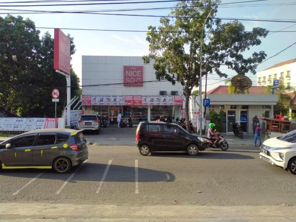 Hotel Syariah Tremigo Guesthouse Cirebon Exteriör bild