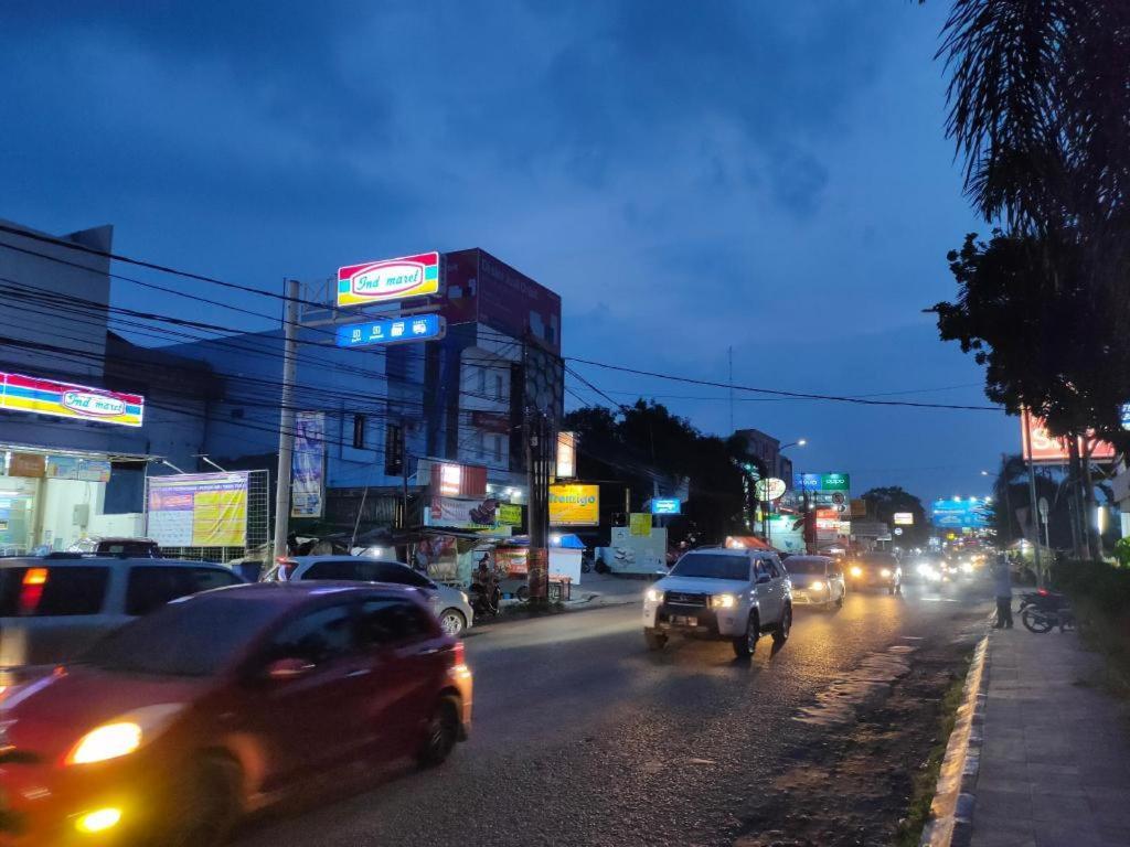 Hotel Syariah Tremigo Guesthouse Cirebon Exteriör bild