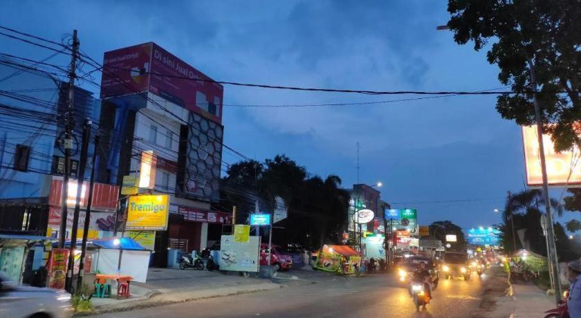 Hotel Syariah Tremigo Guesthouse Cirebon Exteriör bild