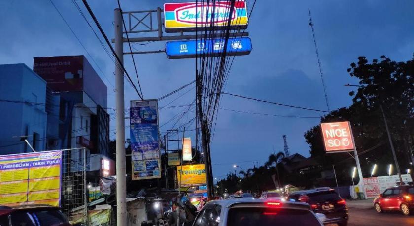 Hotel Syariah Tremigo Guesthouse Cirebon Exteriör bild