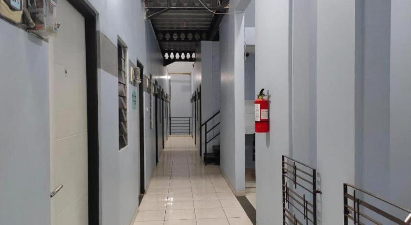 Hotel Syariah Tremigo Guesthouse Cirebon Exteriör bild